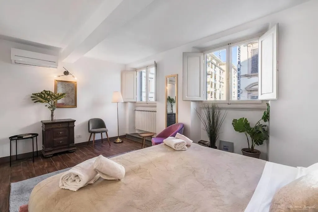 Apartment Central Florence Charm - Walk To All Sights By Likehomeflorence Italy